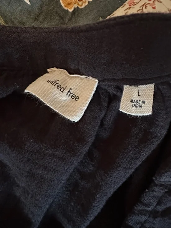 Wilfred Black Lightweight Tunic Top - Picture 2 of 14